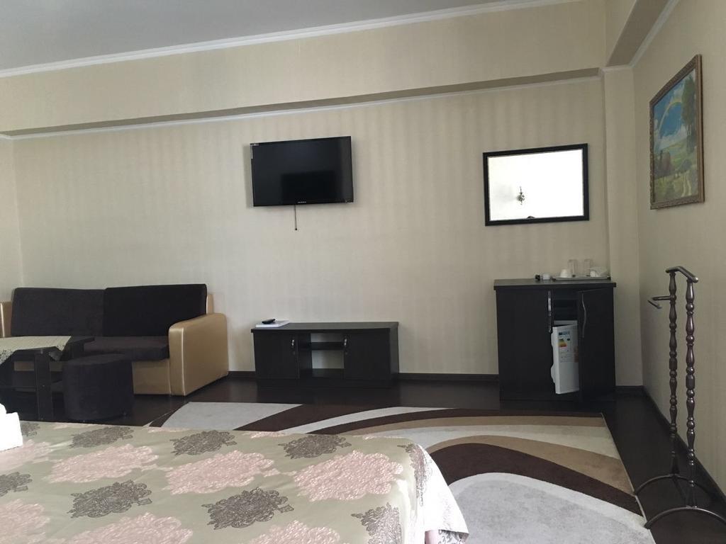 Home Hotel Astana المظهر الخارجي الصورة