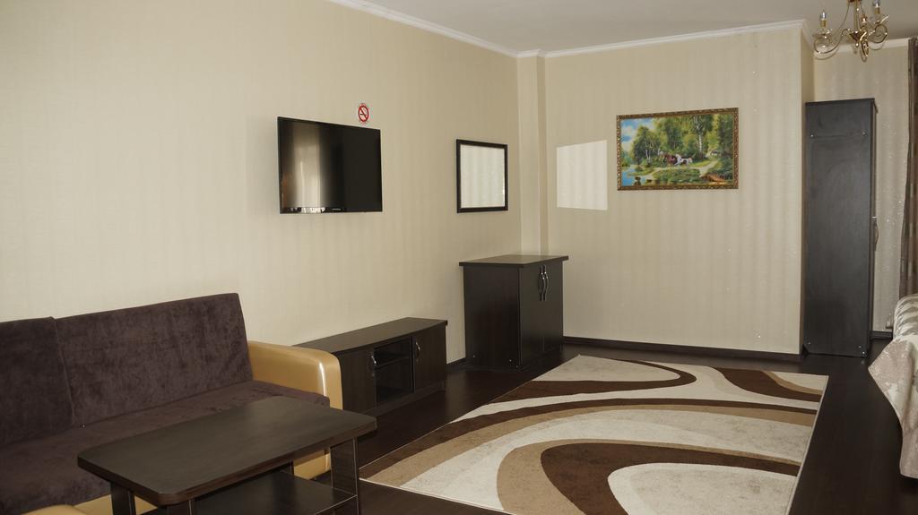 Home Hotel Astana المظهر الخارجي الصورة